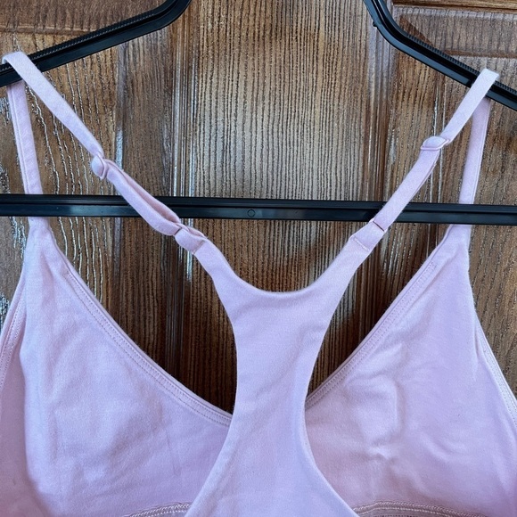 Lululemon older style bralette 6 - Picture 4 of 4